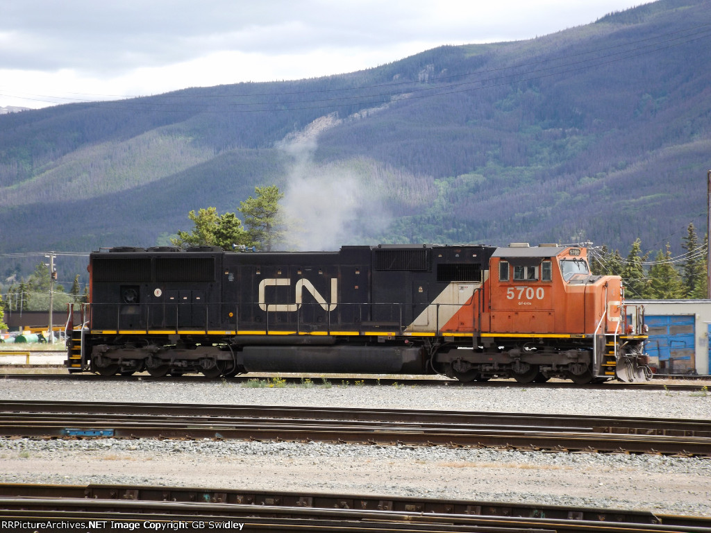 CN 5700